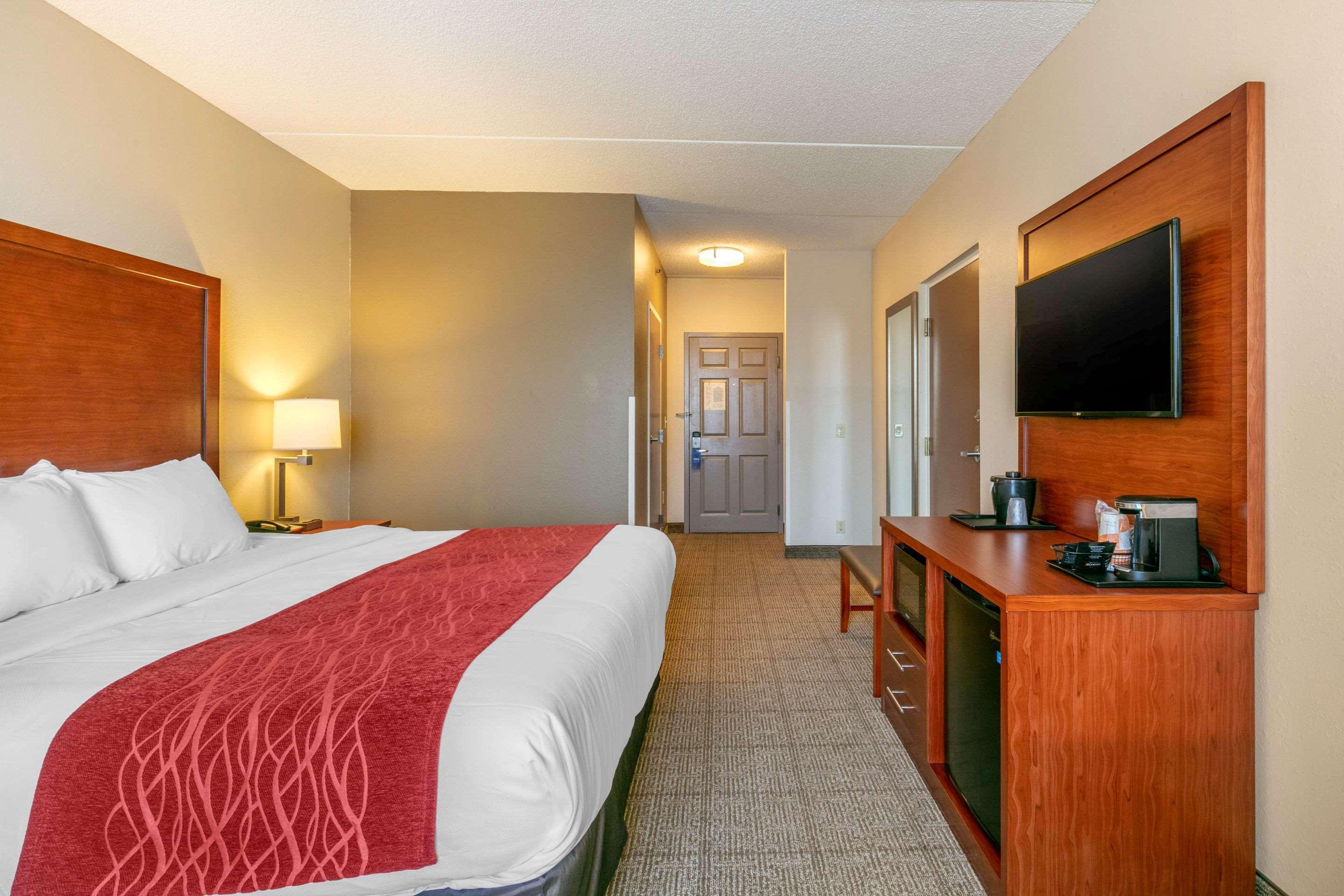 Comfort Inn & Suites Nashville Franklin Cool Springs Exterior photo