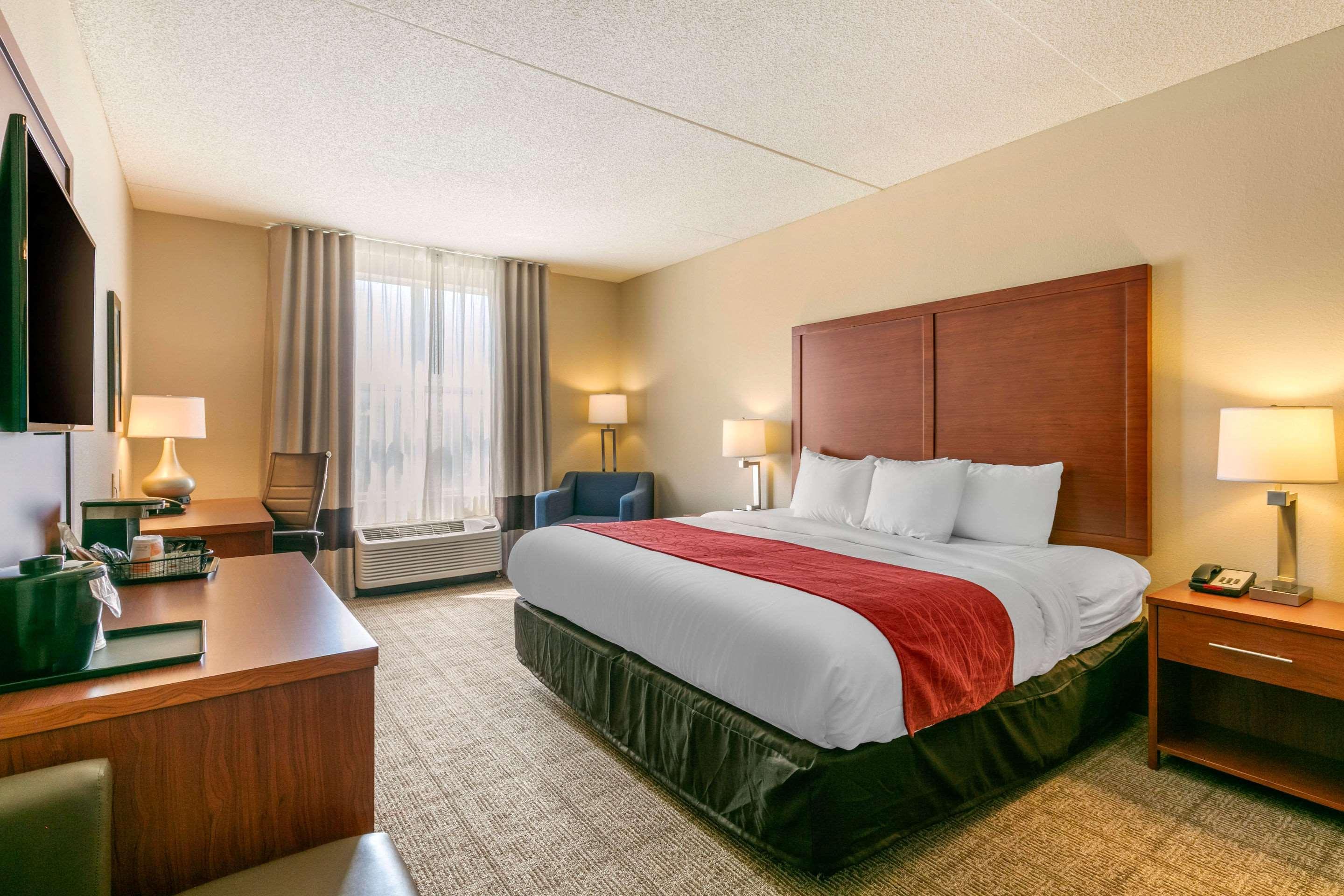 Comfort Inn & Suites Nashville Franklin Cool Springs Exterior photo